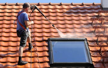roof cleaning Castle Green